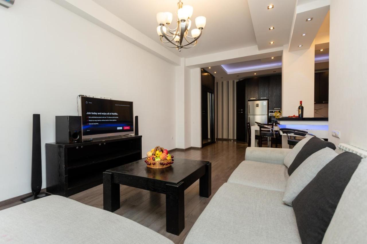 Two Bedroom Apartment In The City Center Τυφλίδα Εξωτερικό φωτογραφία
